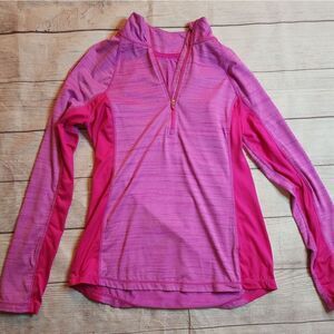 Cascade Sport Womens Running top. Size Small.